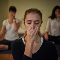 anandaioga_respiracio_alterna